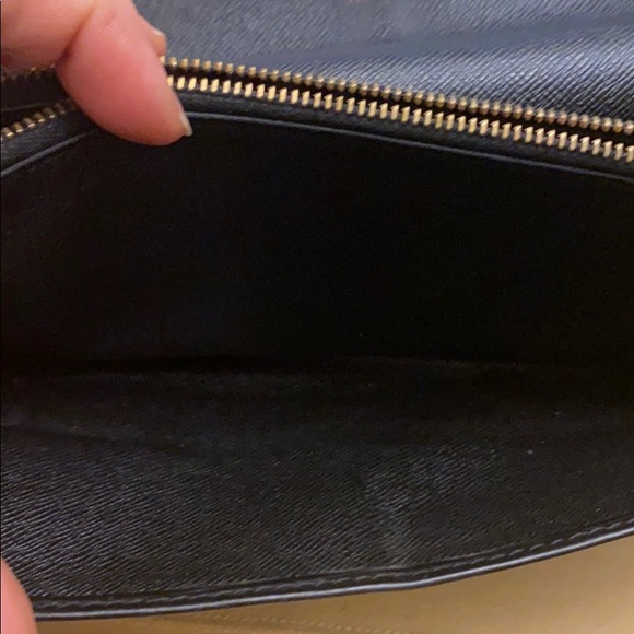 Louis Vuitton Vintage Bifold Wallet EPI Black - Picture 5 of 5